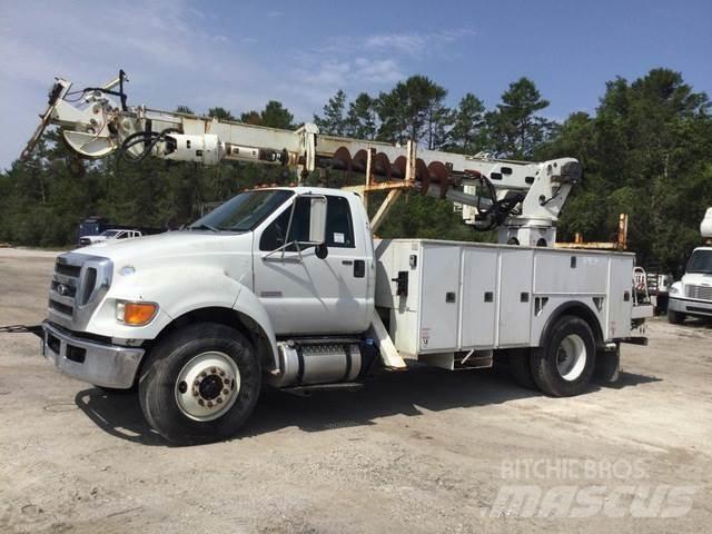 Ford F-750 Camiones de perforación móvil