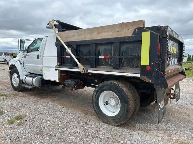 Ford F-750 Camiones bañeras basculantes o volquetes