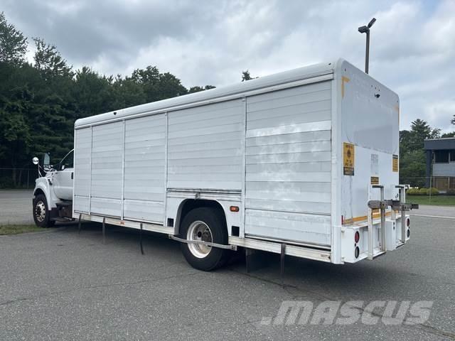 Ford F-750 Camiones botelleros