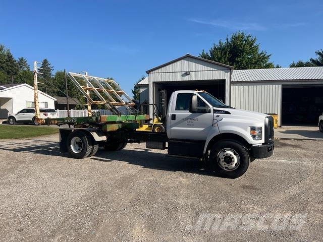 Ford F-750 Cabinas e interior