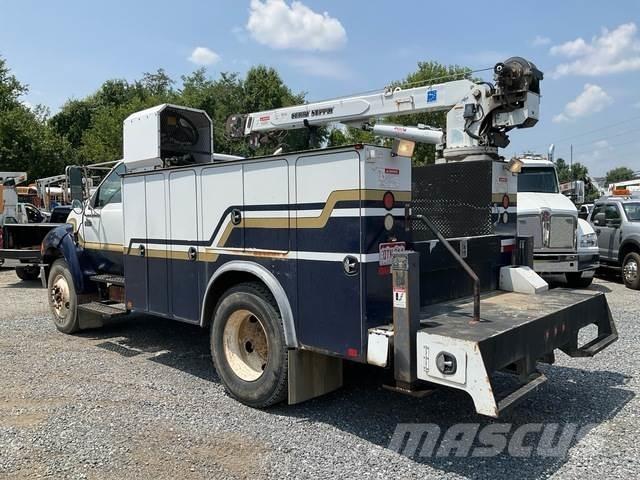 Ford F-750 Vehículos - Taller