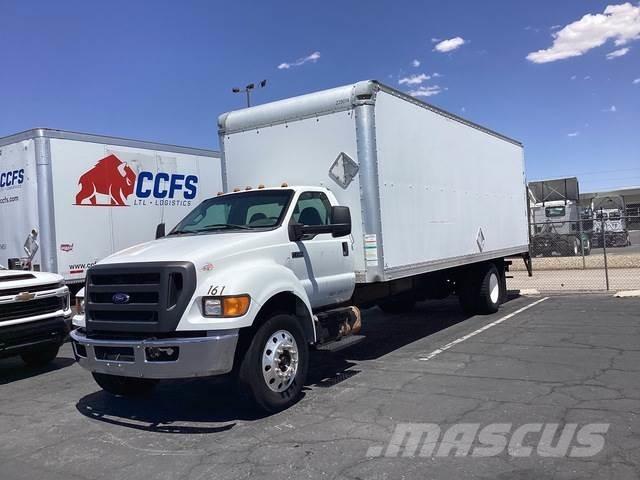 Ford F-750 Camiones caja cerrada