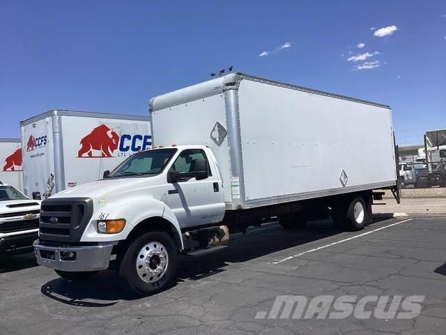 Ford F-750 Camiones caja cerrada
