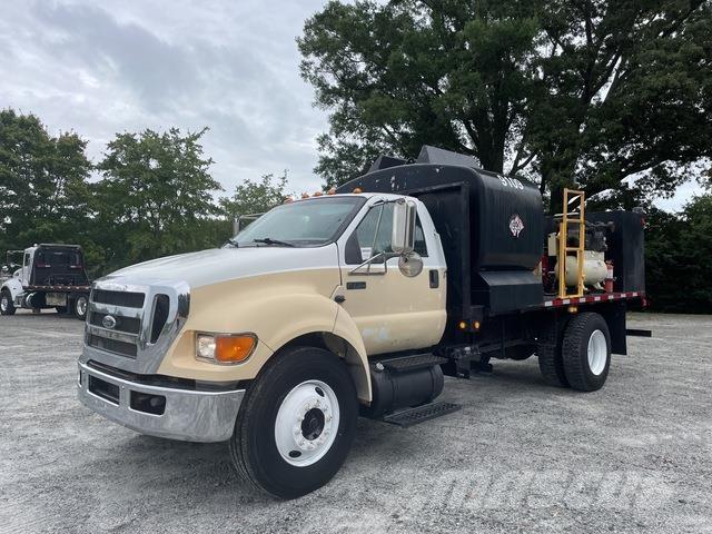 Ford F-750 Camiones cisterna
