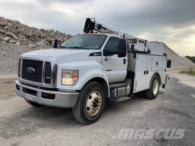Ford F-750 Vehículos - Taller