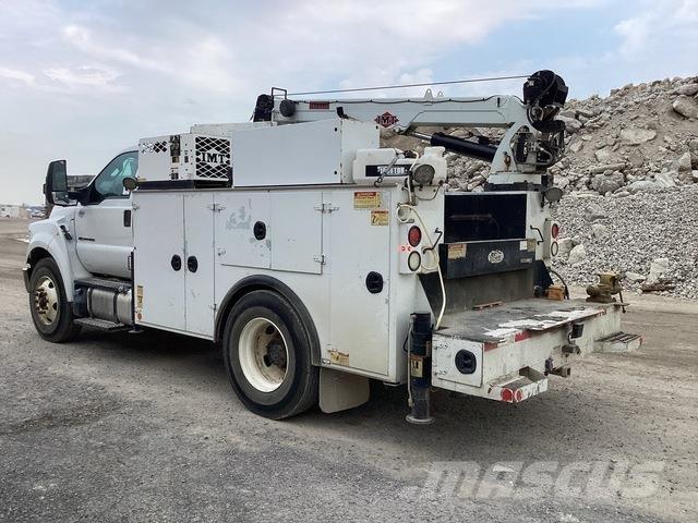 Ford F-750 Vehículos - Taller