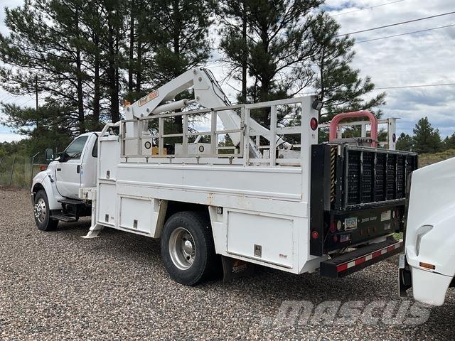 Ford F-750 Vehículos - Taller