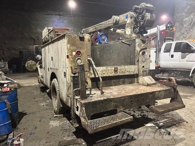 Ford F-750 Vehículos - Taller
