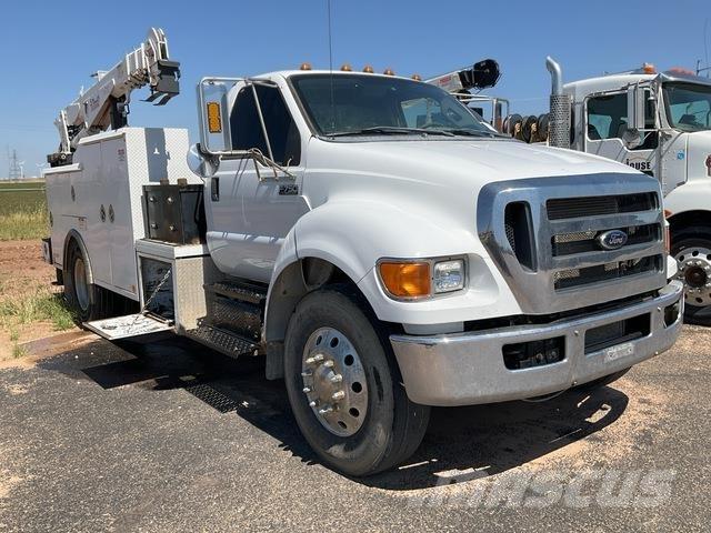 Ford F-750 Vehículos - Taller