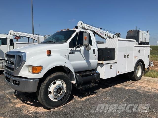 Ford F-750 Vehículos - Taller
