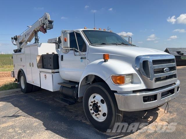 Ford F-750 Vehículos - Taller