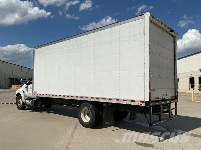Ford F-750 Camiones caja cerrada