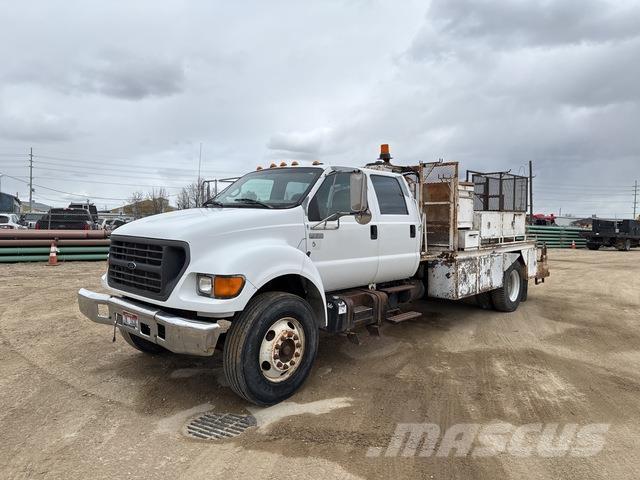 Ford F-750 Vehículos - Taller
