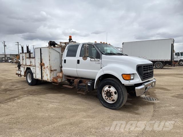 Ford F-750 Vehículos - Taller