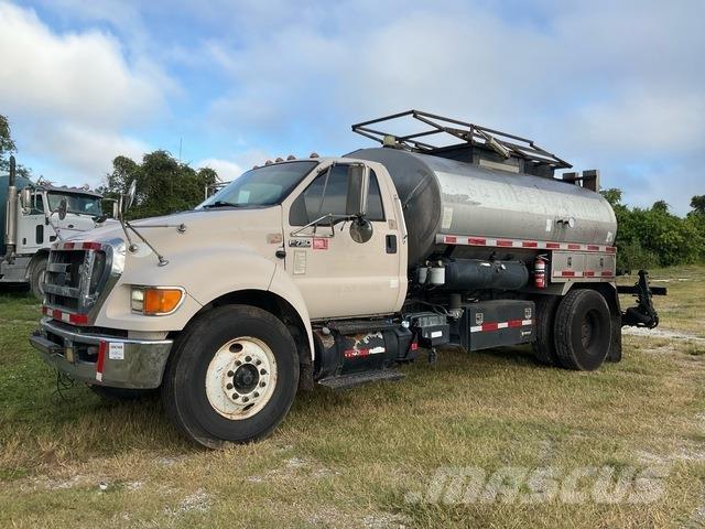 Ford F-750 Camiones hormigonera