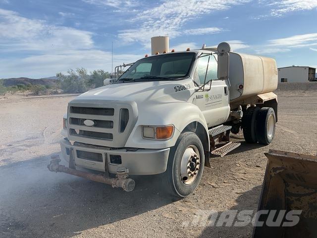 Ford F-750 Camiones cisterna