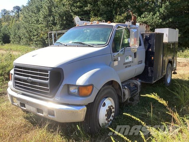 Ford F-750 Vehículos - Taller