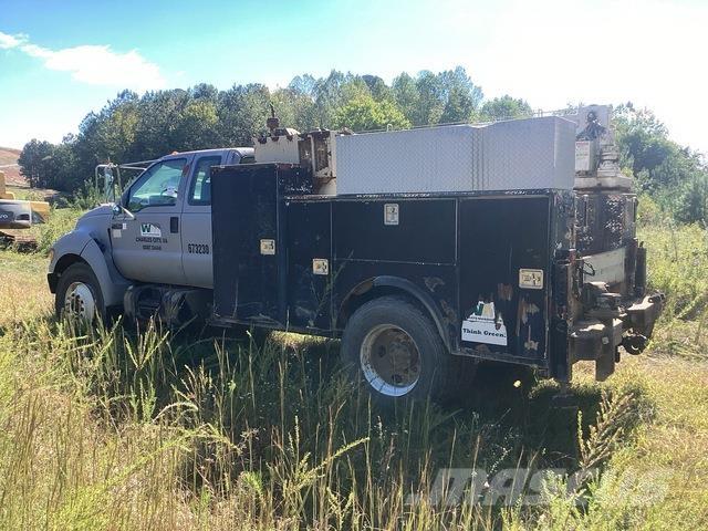 Ford F-750 Vehículos - Taller