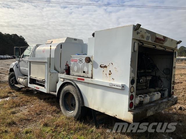 Ford F-750 Camiones cisterna