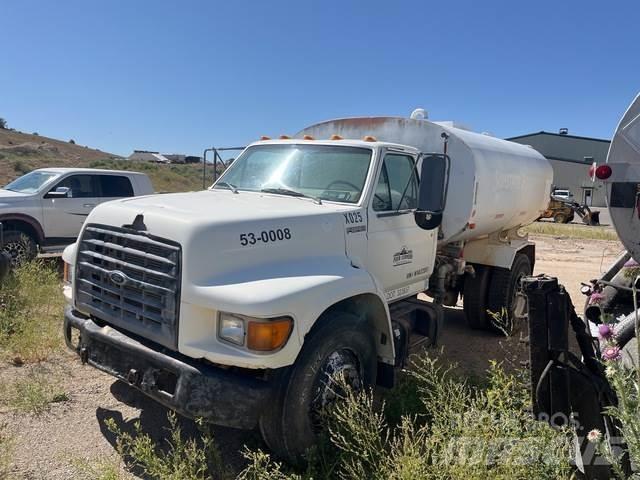 Ford F-800 Camiones cisterna