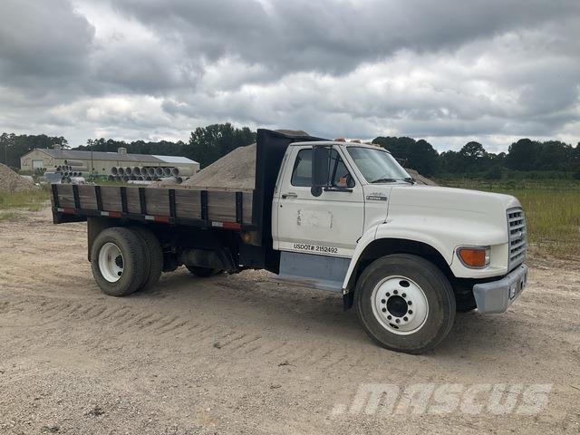 Ford F-800 Camiones bañeras basculantes o volquetes