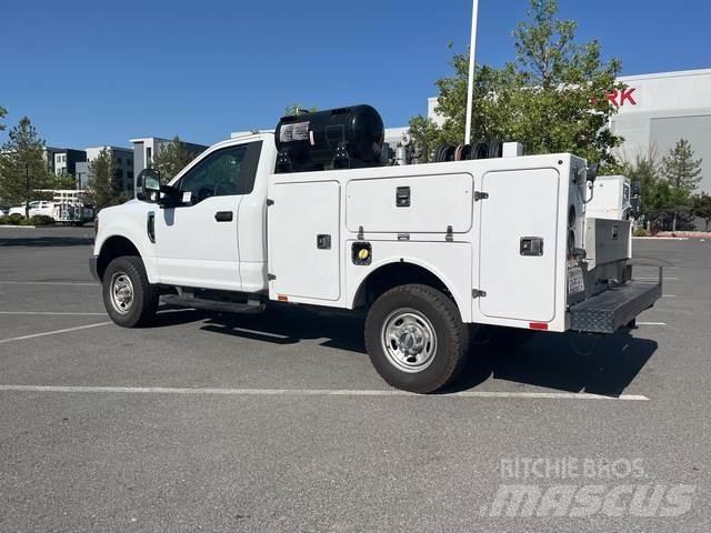 Ford F250 XL Vehículos - Taller