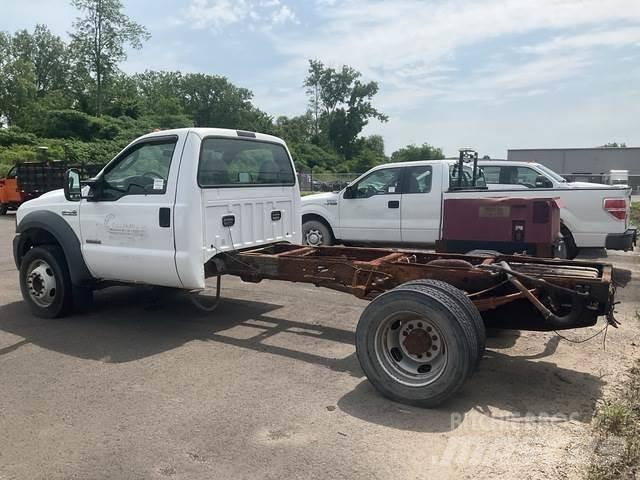 Ford F450 Cabinas e interior