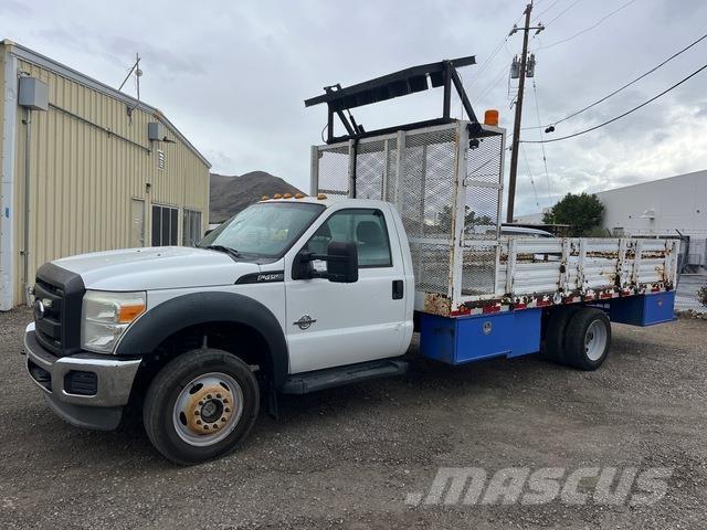 Ford F450 Vehículos - Taller
