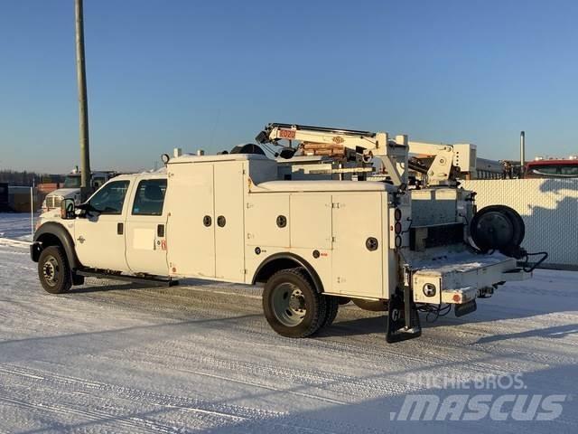 Ford F550 Vehículos - Taller