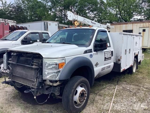 Ford F550 Vehículos - Taller