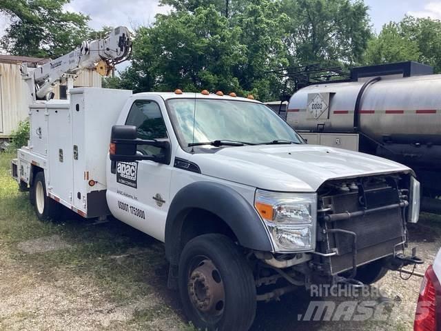 Ford F550 Vehículos - Taller