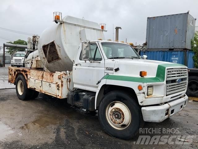 Ford F700 Construcción - Otros