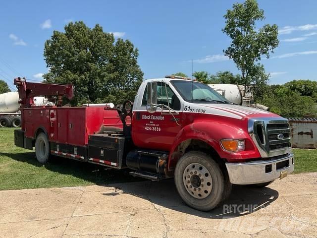 Ford F750 Vehículos - Taller