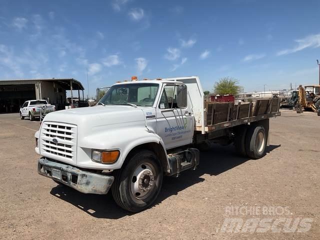 Ford F800 Camiones bañeras basculantes o volquetes