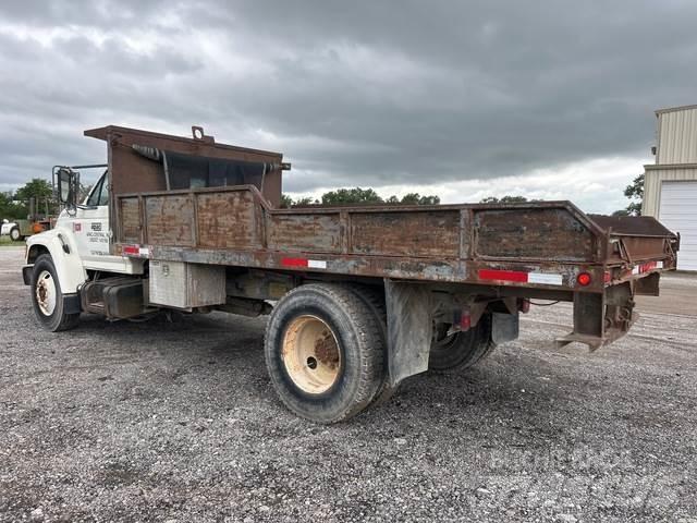 Ford F800 Camiones bañeras basculantes o volquetes