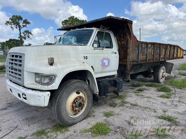 Ford F800 Camiones bañeras basculantes o volquetes