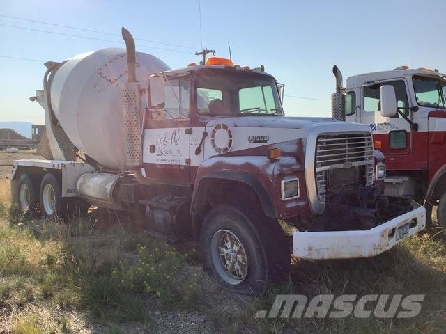 Ford L8000 Otros camiones