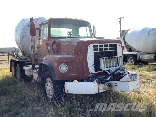 Ford L8000 Otros camiones
