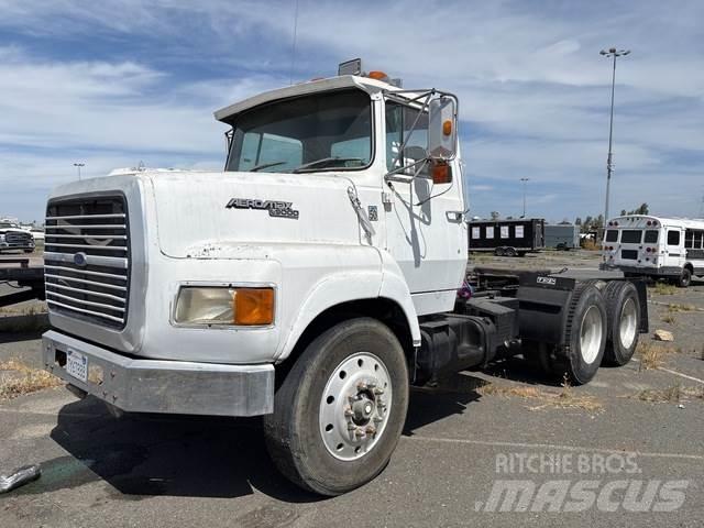 Ford L9000 Cabezas tractoras