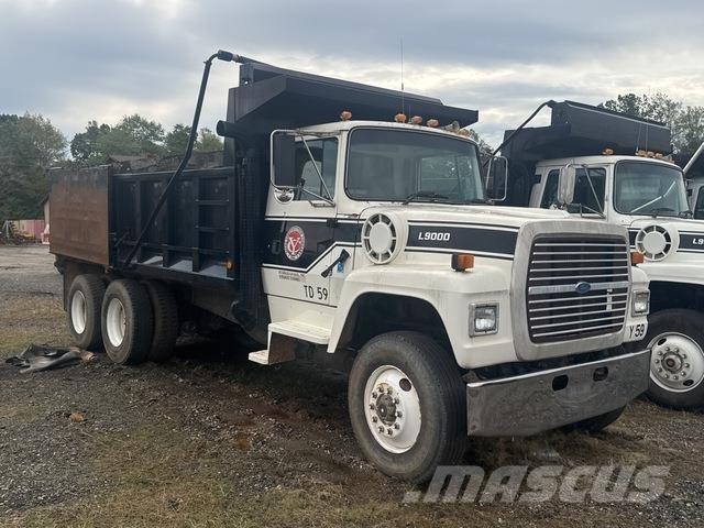 Ford L9000 Camiones bañeras basculantes o volquetes