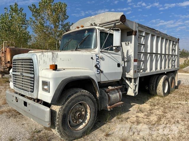 Ford L9000 Camiones bañeras basculantes o volquetes