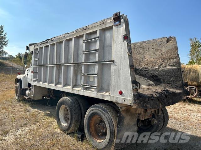 Ford L9000 Camiones bañeras basculantes o volquetes