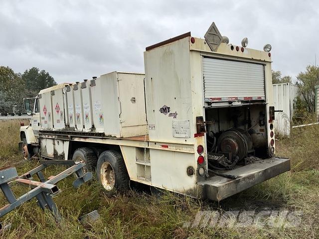 Ford LNT9000 Camiones cisterna