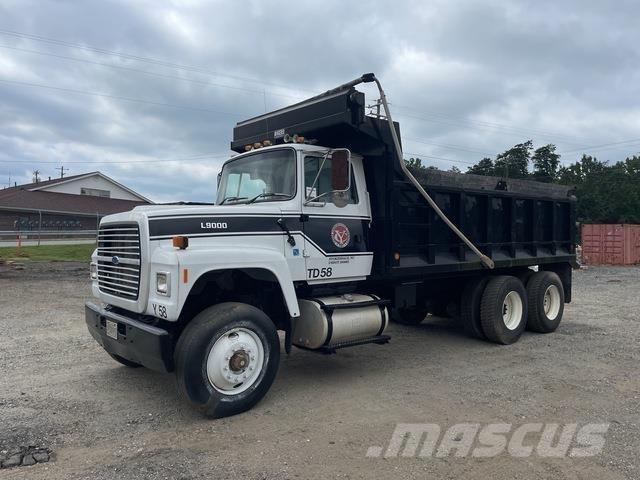 Ford LT9000 Camiones bañeras basculantes o volquetes