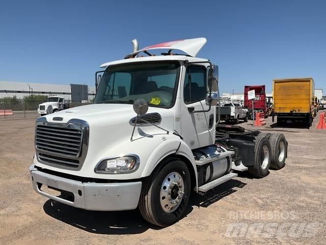 Freightliner  Cabezas tractoras