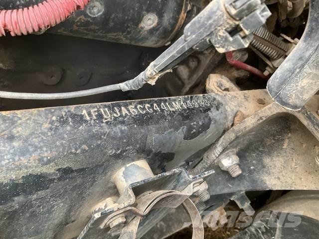 Freightliner  Cabezas tractoras
