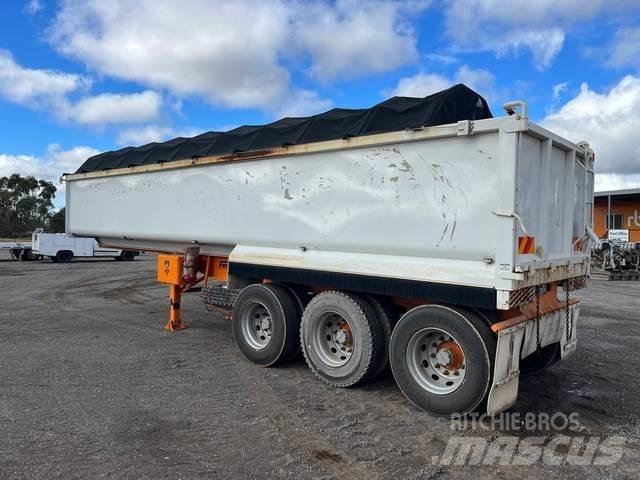  Freightmaster Bañera