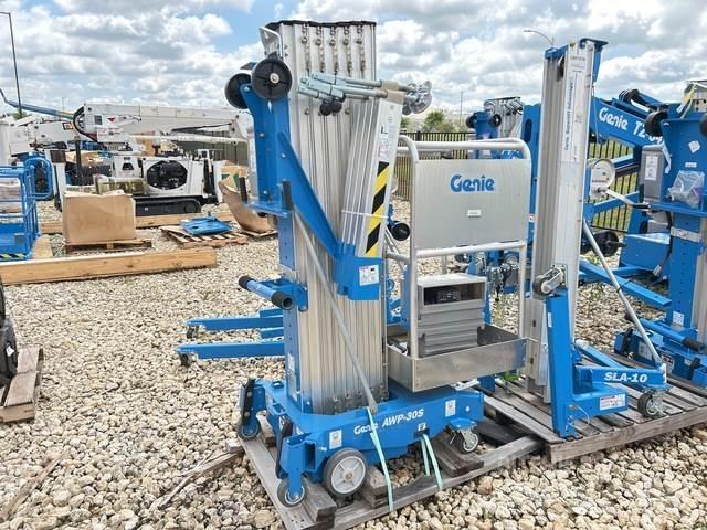 Genie AWP-30S Ascensores de personal y montacargas de acceso