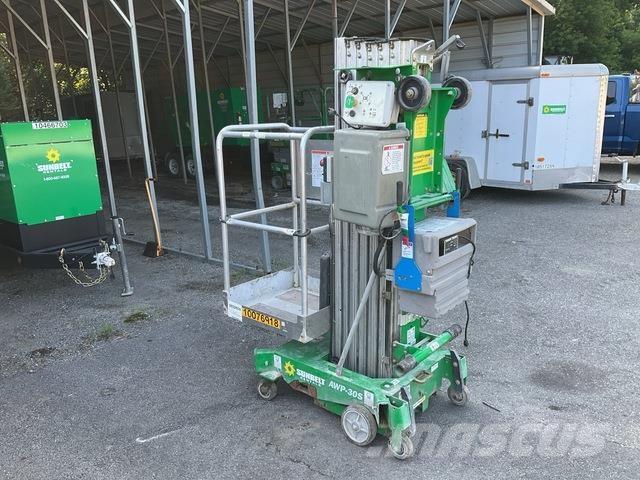 Genie AWP-30S Ascensores de personal y montacargas de acceso