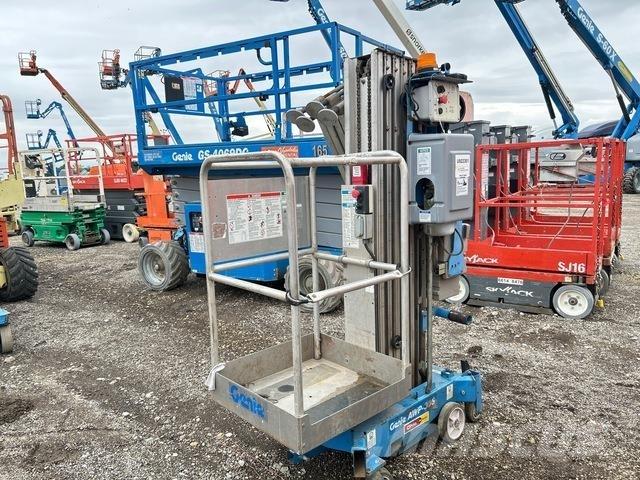 Genie AWP-30S Ascensores de personal y montacargas de acceso